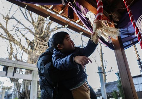 Cara Warga Dunia Rayakan Malam Tahun Baru